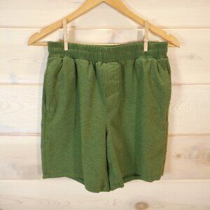 Beyond Yoga Men’s size S Performance Green Stretch Shorts 6.5” Inseam Activewear